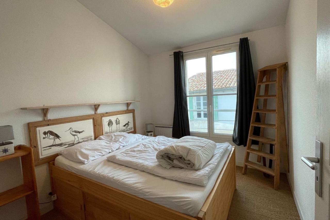 Very Bright Nest With Terrace In The Village La Flotte Exterior photo